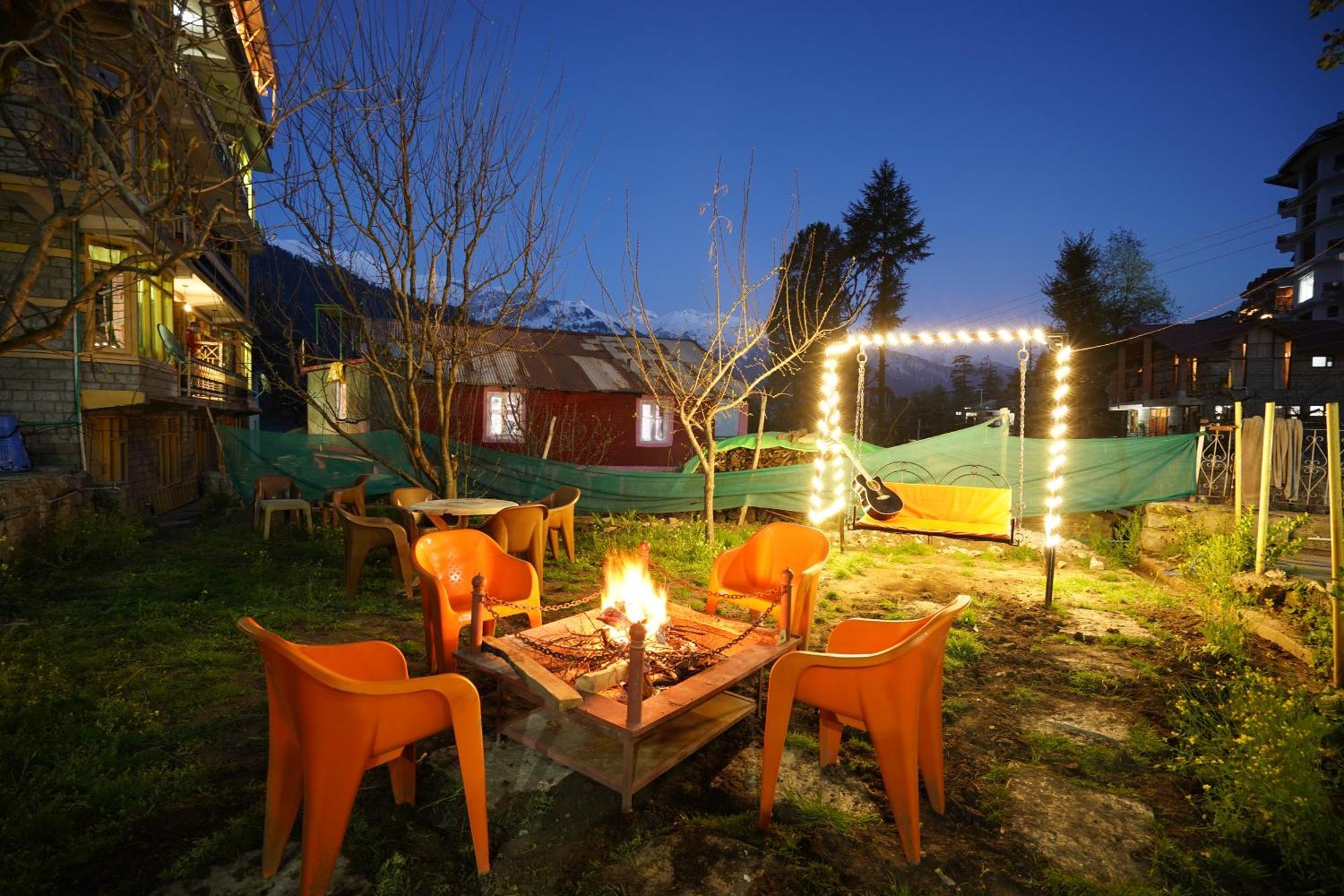 Woods Villa Cottage, Manali Exterior foto